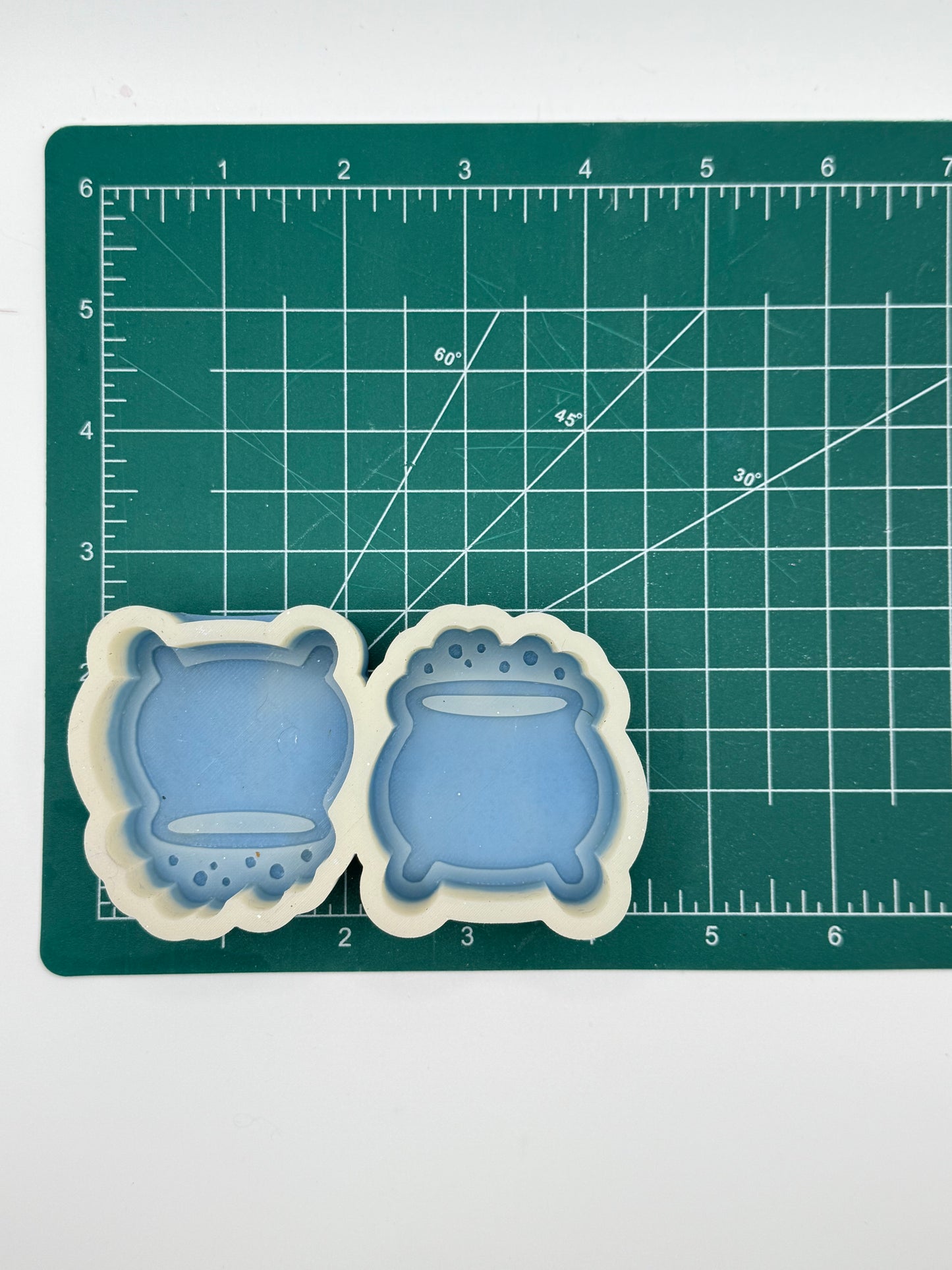 Cauldron Vent Clips Freshie Mold | Silicone Freshie Mold