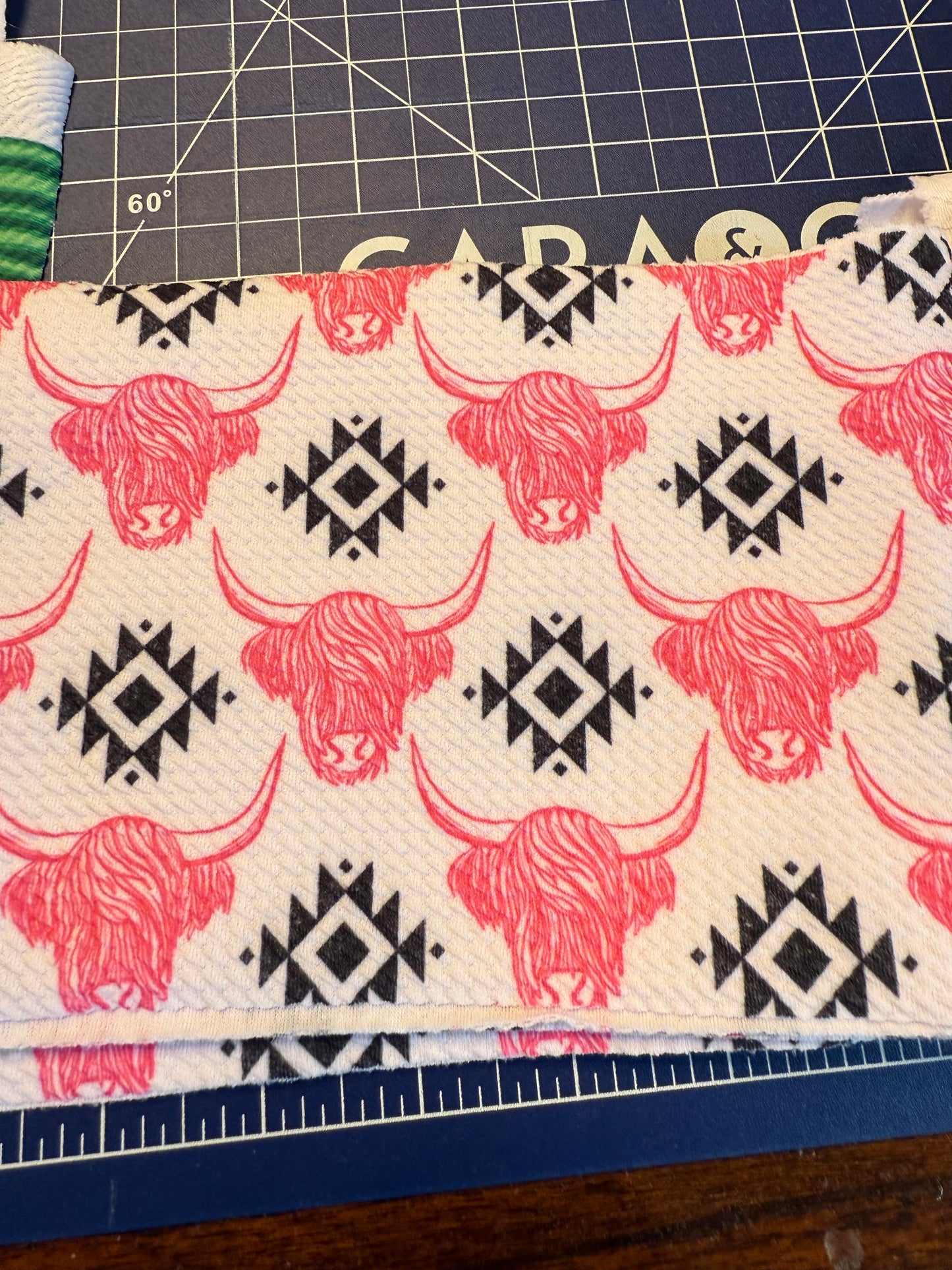 Aztec Pink Highland | Freshie Bows