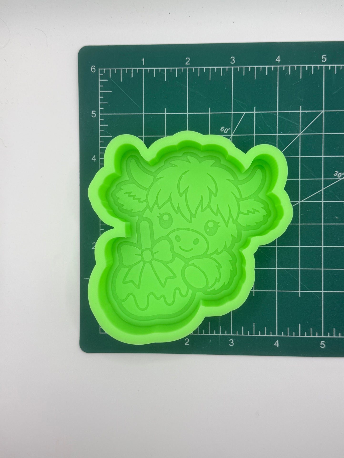 Highland with Candy Apple freshie mold | silicone freshie mold | F102