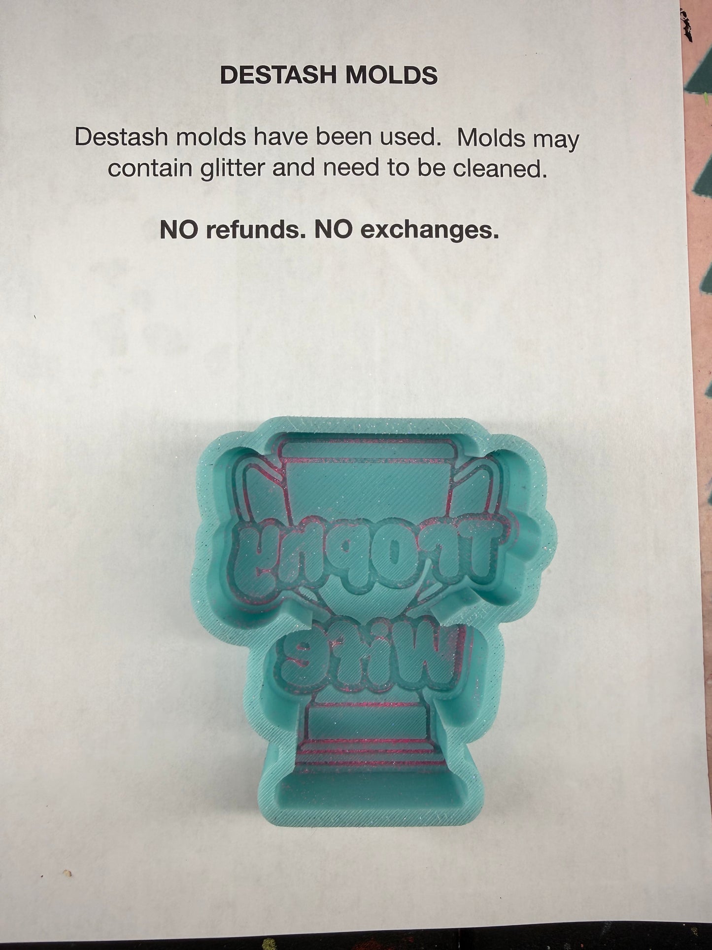 DESTASH Mold - Trophy Wife