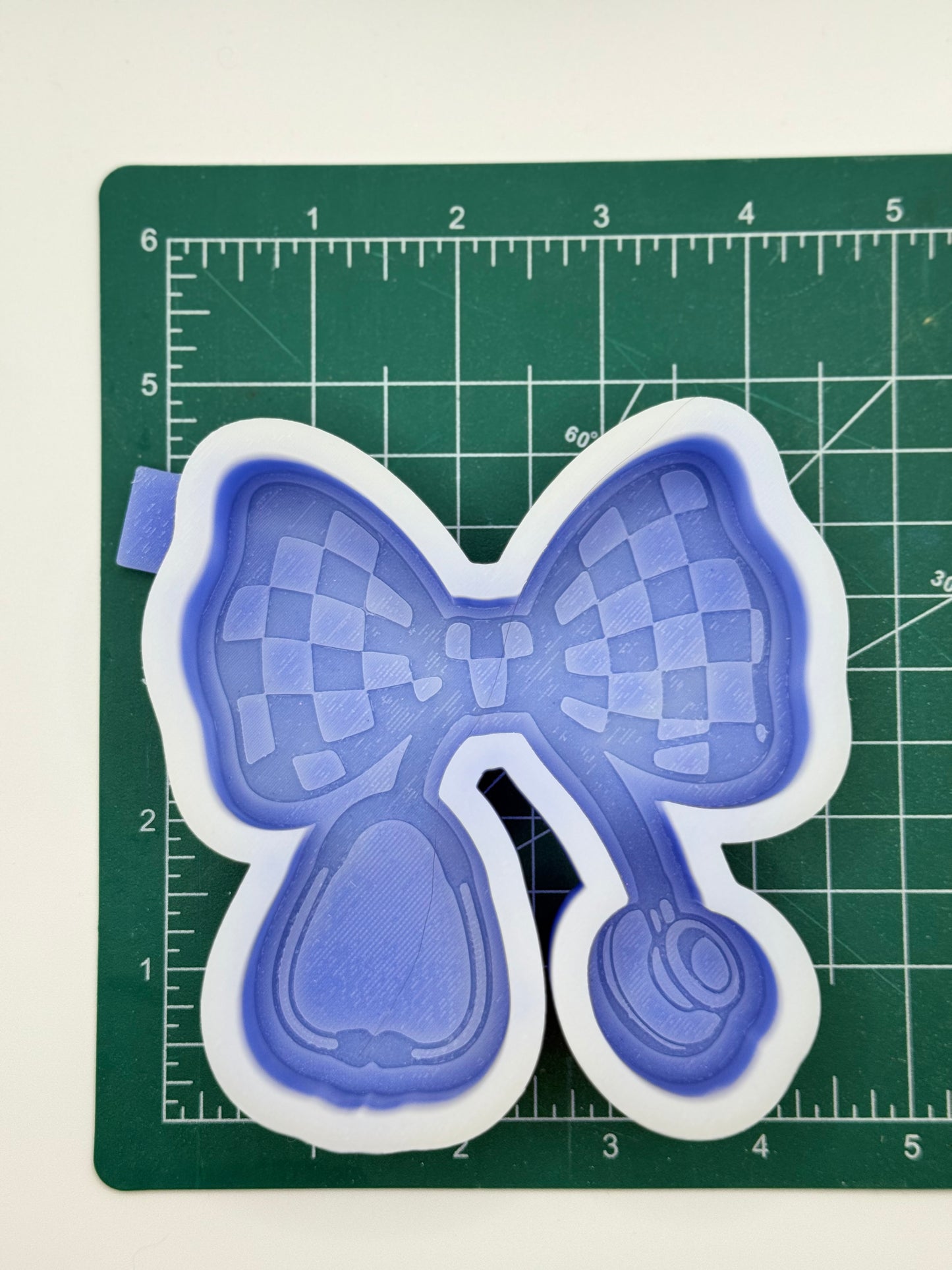 Checkered Bow Stethoscope Freshie Mold | silicone freshie mold