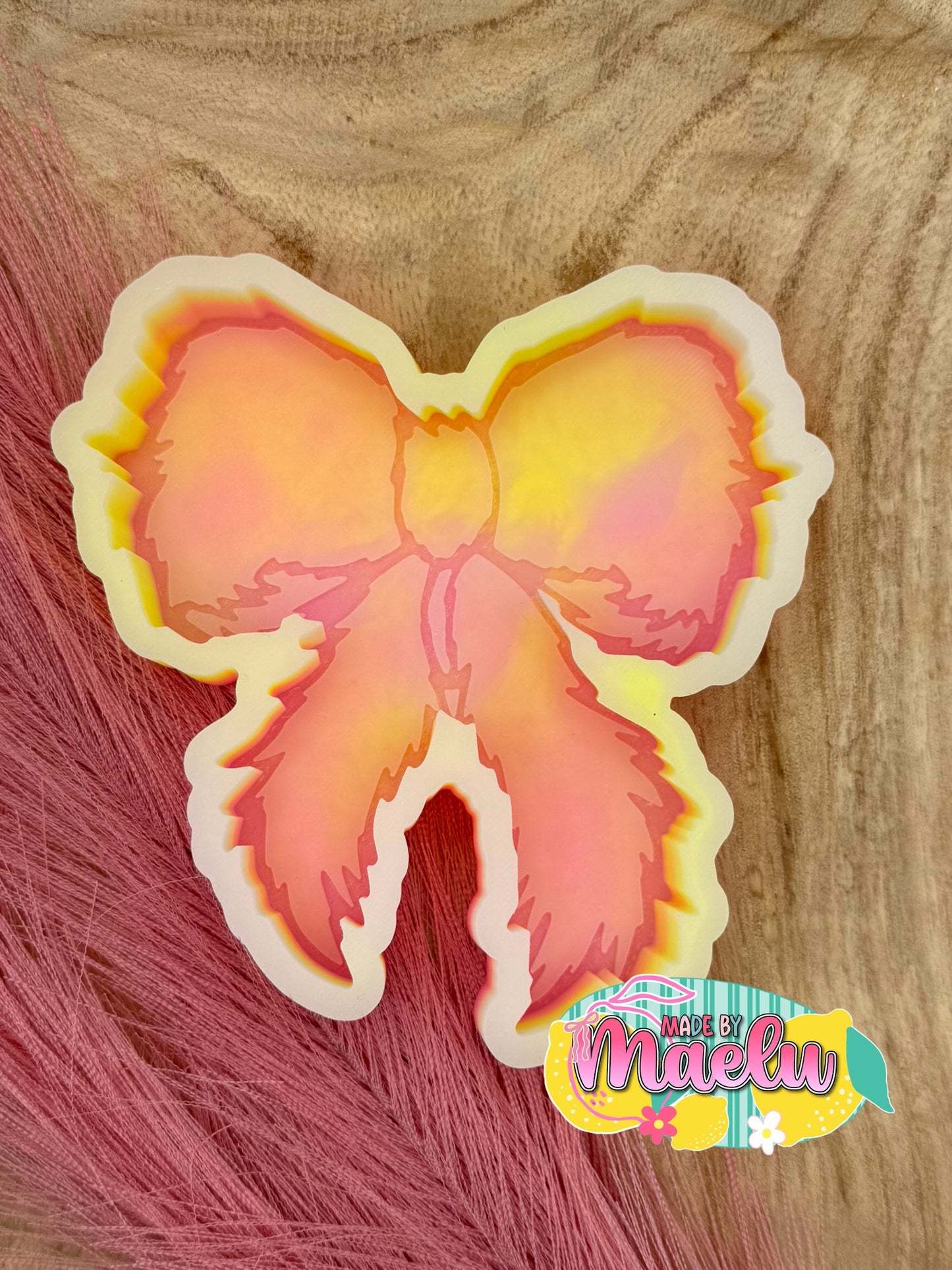 Jagged Edge Christmas Bow Freshie Mold | silicone freshie mold