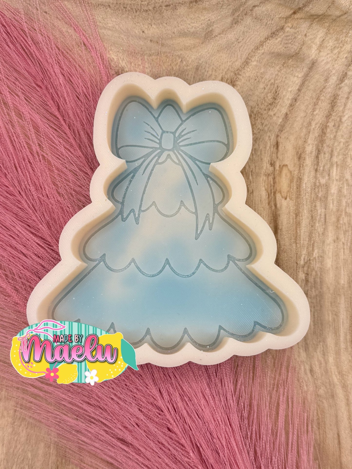 Large Tree with Bow freshie mold | silicone freshie mold