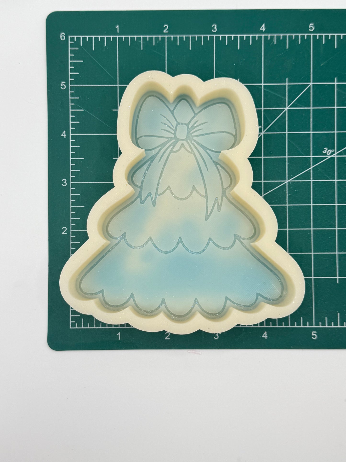 Large Tree with Bow freshie mold | silicone freshie mold