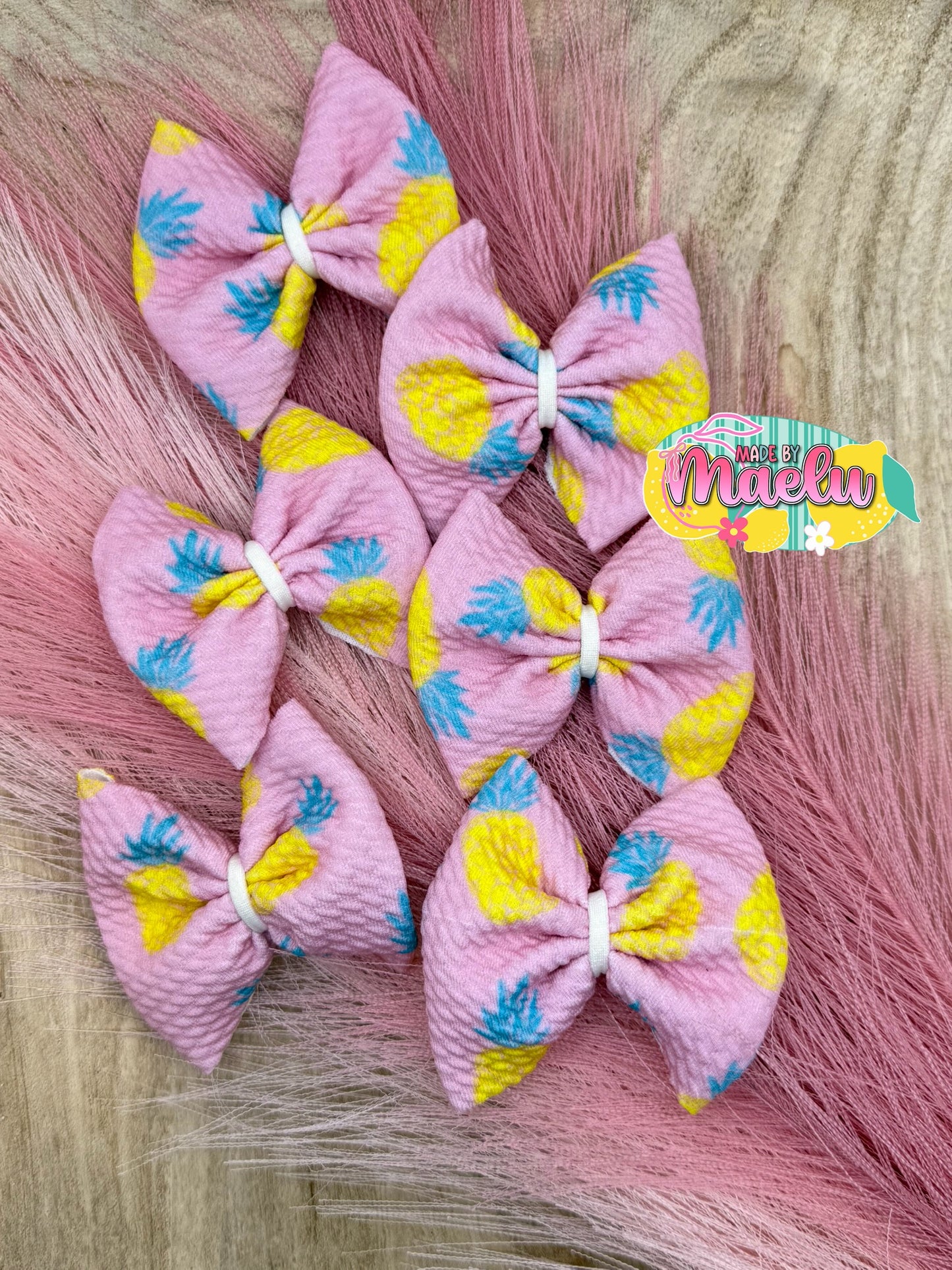 Pink with Pineapples | Freshie Bows