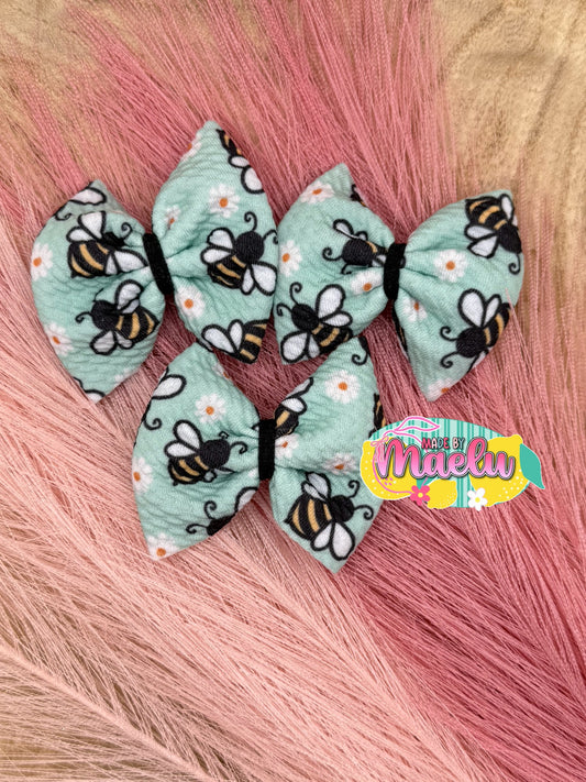 Aqua with Bees | Freshie Bows