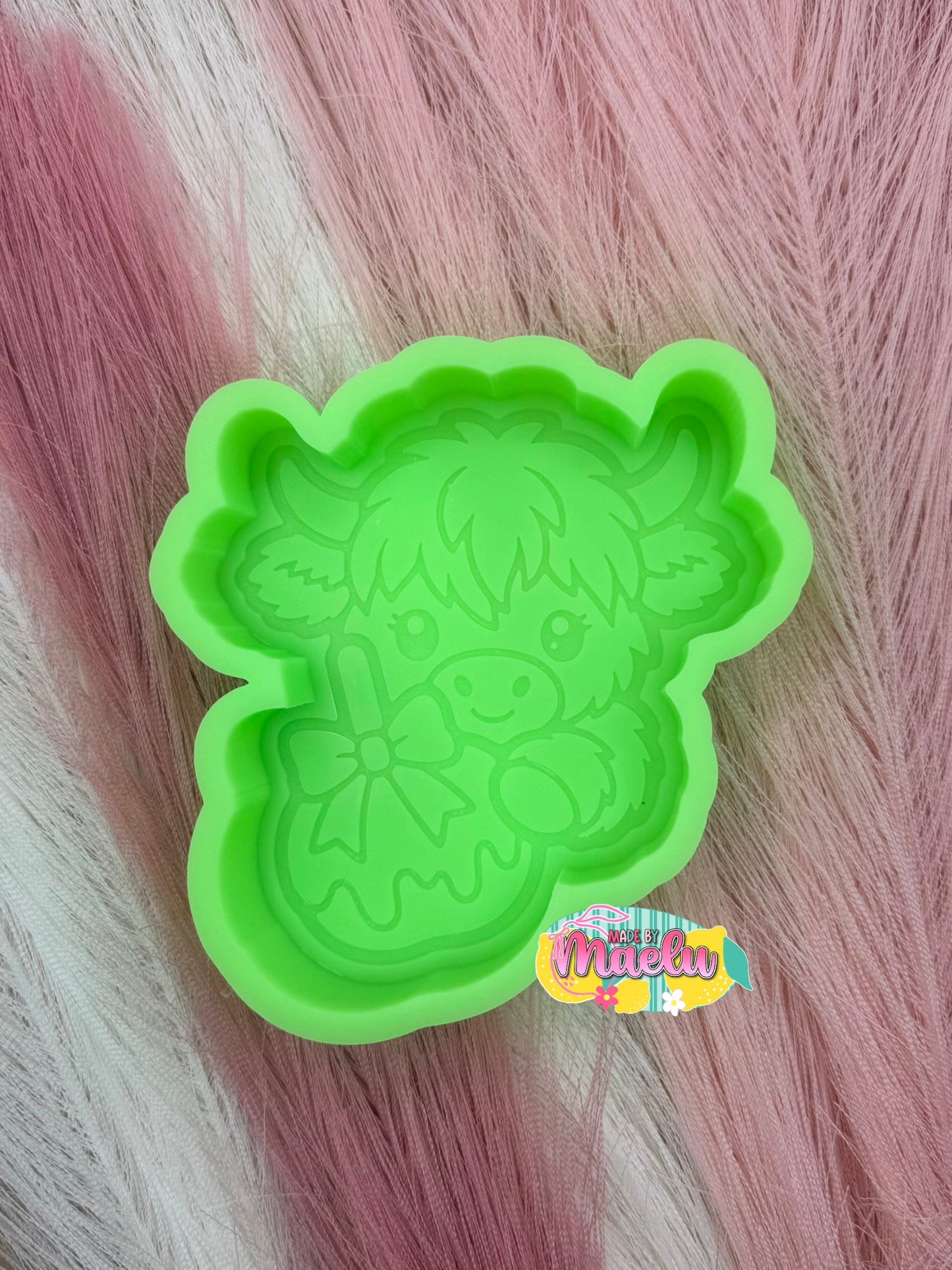 Highland with Candy Apple freshie mold | silicone freshie mold | F102