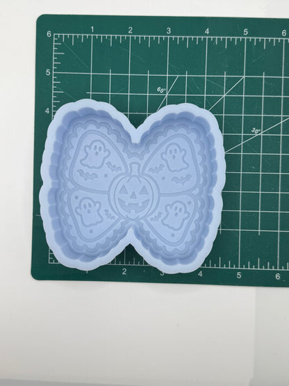 Halloween Scalloped Bow freshie mold | silicone freshie mold | F175