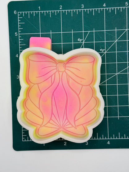 Clamshell with Bow freshie mold | silicone freshie mold