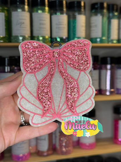 Clamshell with Bow freshie mold | silicone freshie mold